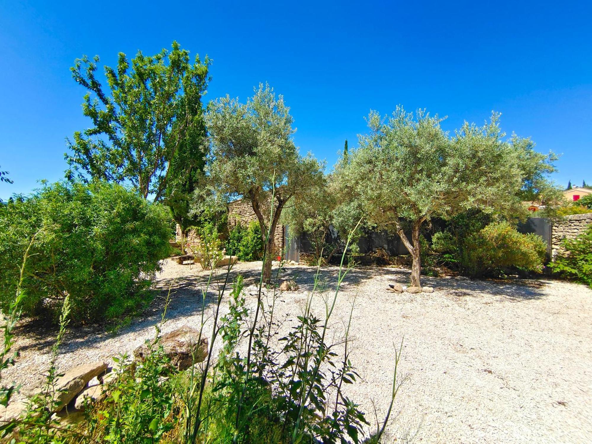 לינה וארוחת בוקר Rue Du Chateau A Cabrieres D'Avignon מראה חיצוני תמונה